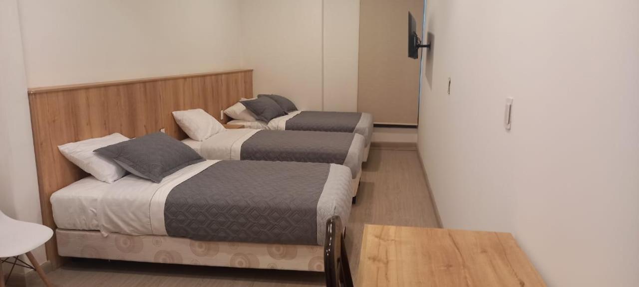 Apart Hotel Casa Blanca 昆卡 外观 照片